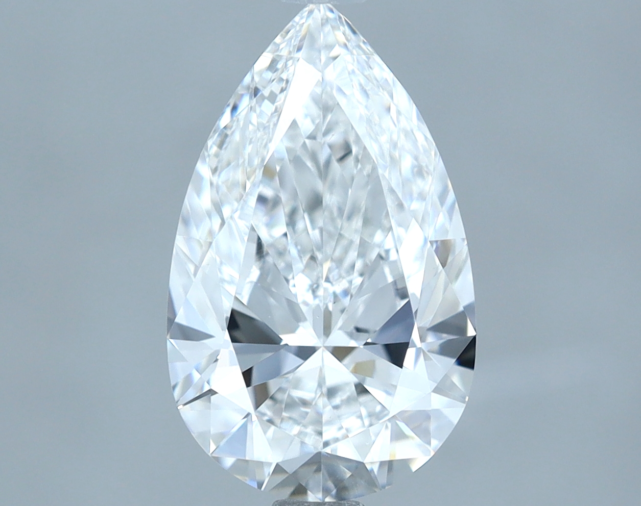2.01 carat natural Pear diamond, E VS2, GIA certified