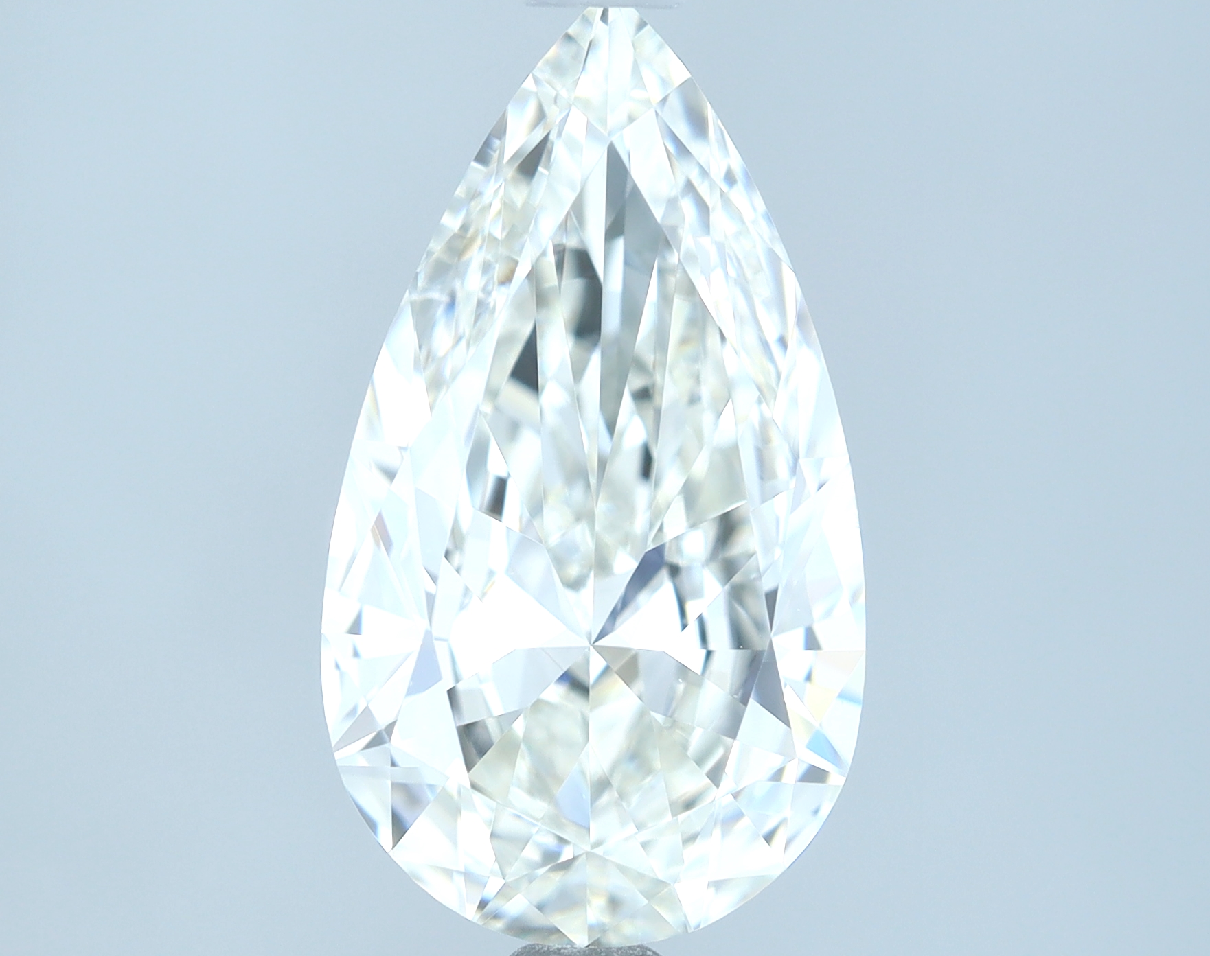 1.70 carat natural Pear diamond, H VS1, GIA certified